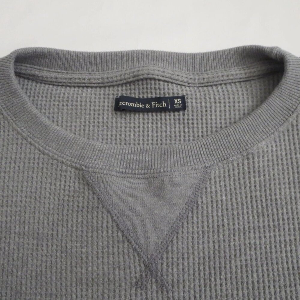 NEW Abercrombie Womens Crewneck Waffle Knit Sweater Size XS Gray - Picture 6 of 6